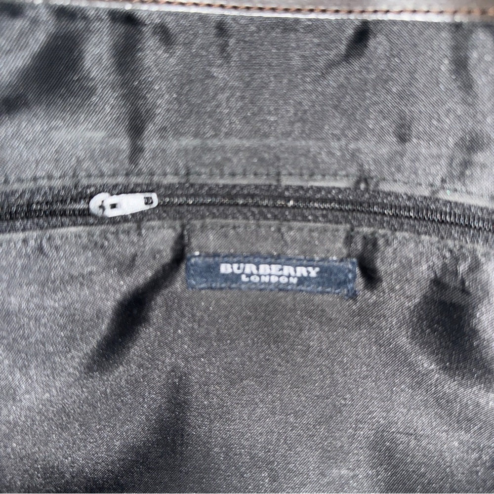 Burberry tote bag in good condition